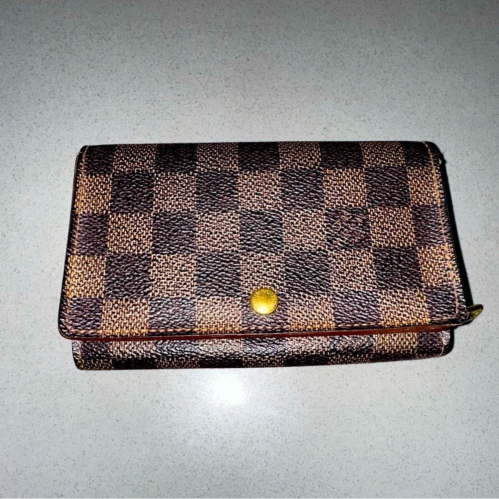 Louis Vuitton Monogram Wallet Used